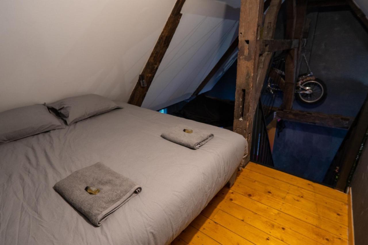 Capsule Art Deco - Jacuzzi - Netflix - Home Cinema - Arcade De Jeux & Nintendo Switch - 2 Chambres - Filet Suspendu Valenciennes Dış mekan fotoğraf
