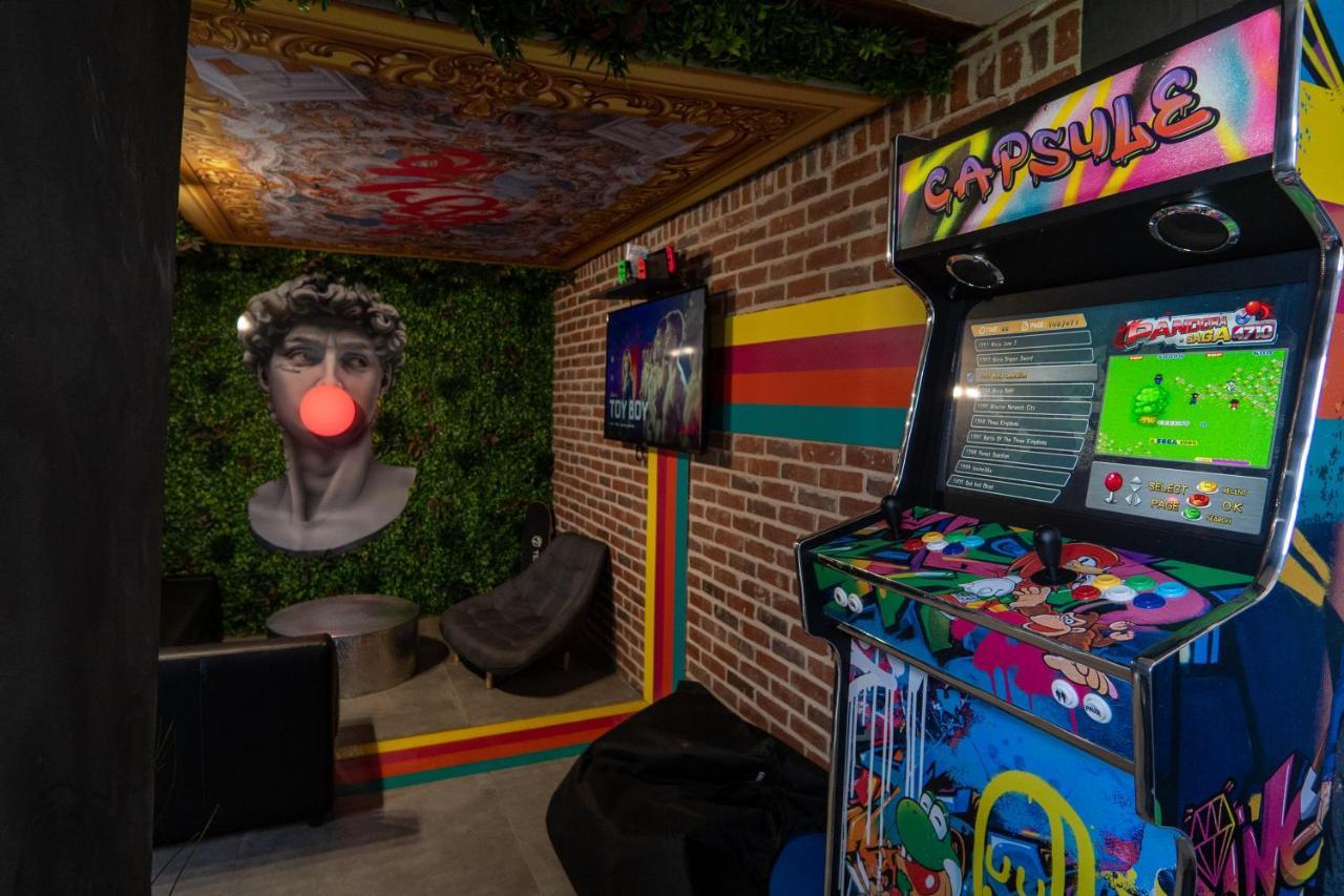 Capsule Art Deco - Jacuzzi - Netflix - Home Cinema - Arcade De Jeux & Nintendo Switch - 2 Chambres - Filet Suspendu Valenciennes Dış mekan fotoğraf